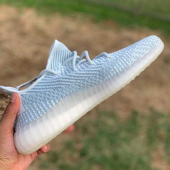 Yeezy boost 350 v2 “cloud white” size 11 - Picture 5 of 8
